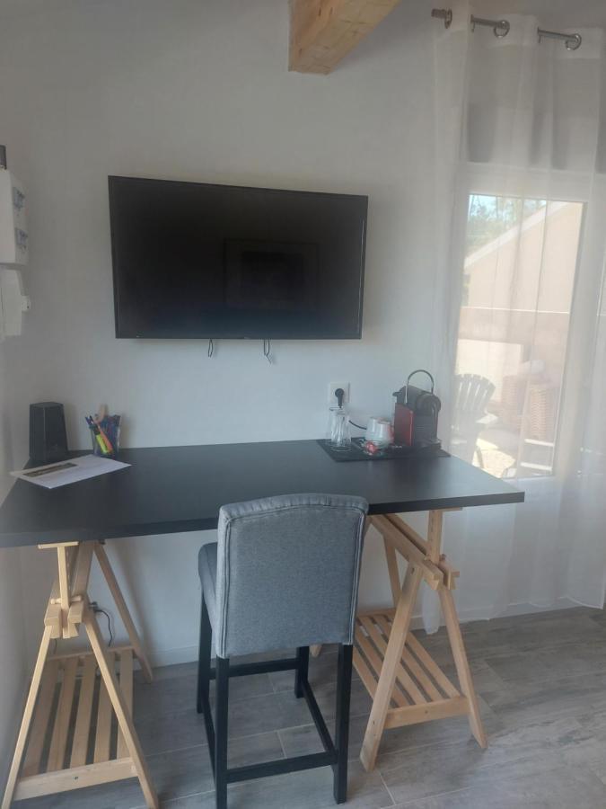 Marcamps Chambre Climatisee A 20 Minutes De Bordeaux מראה חיצוני תמונה