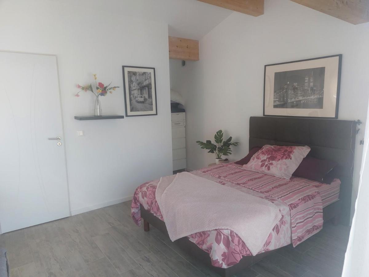 Marcamps Chambre Climatisee A 20 Minutes De Bordeaux מראה חיצוני תמונה